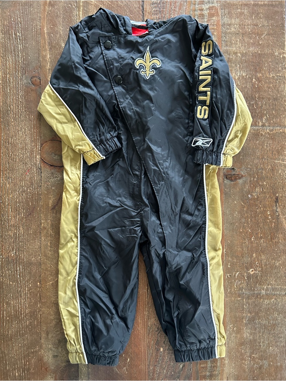 Reebok New Orleans Saints NFL Hooded Baby Kids Snowsuit Black Gold - 18 Months